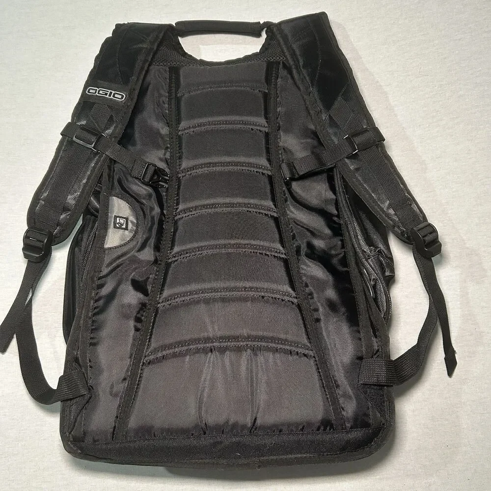 OGIO Bounty Hunter Backpack Black 17” Laptop Side Entry, Travel Pack NEW w/ Tags